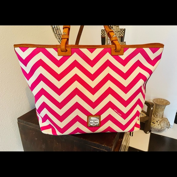Dooney Burke tote used less than 3x’s mint condition. -50% off. - Picture 1 of 12